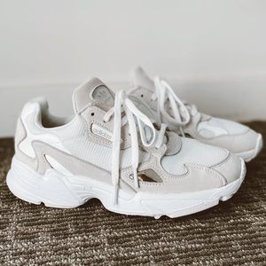 adidas Falcon White US 6 1/2 - 90s sneakers